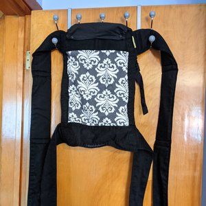 Infantino Sash Wrap & Tie Baby Carrier 8-36lbs